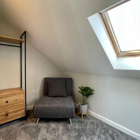 Large House Near Victoria Park For Groups, 10 Mins Bus To City Centre Cardiff Exterior foto