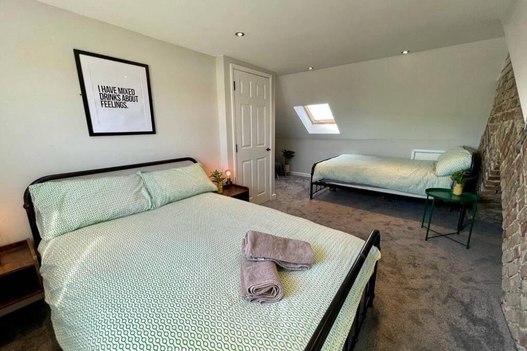 Large House Near Victoria Park For Groups, 10 Mins Bus To City Centre Cardiff Exterior foto