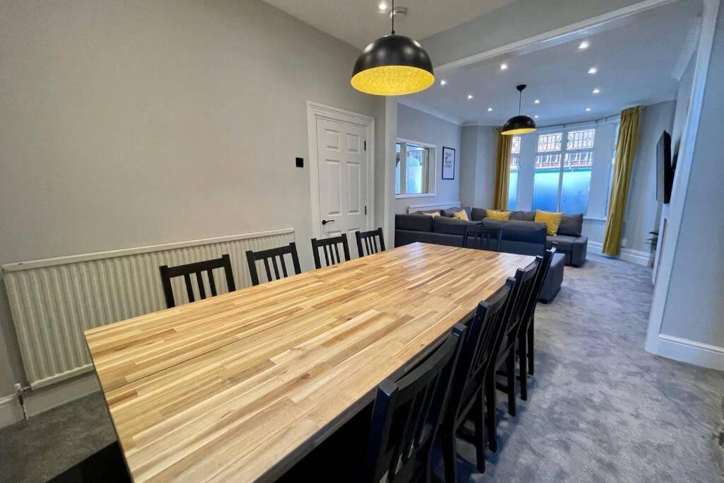 Large House Near Victoria Park For Groups, 10 Mins Bus To City Centre Cardiff Exterior foto